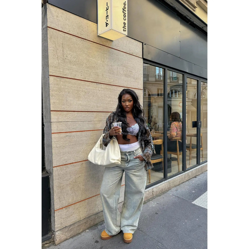 Chic Light Wash Tinted Baggy Jeans for Ultimate Comfort
